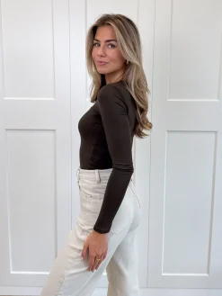 Basic Top Elise bruin