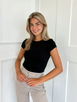 Basic top zwart