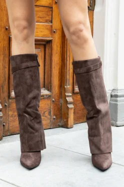 Laars Zara bruin