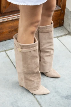 Laars Zara kaki