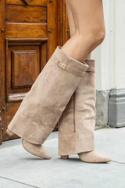Laars Zara kaki