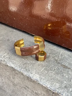 Mocha ring