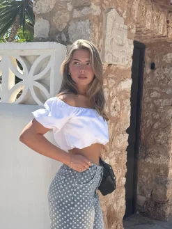 Off shoulder Kiara top