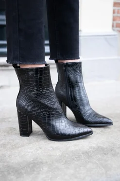 One more black croco MAAT 36 & 37