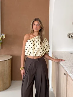Polkadots top one sleeve top geel