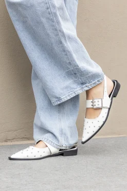 Puntige loafers studs wit