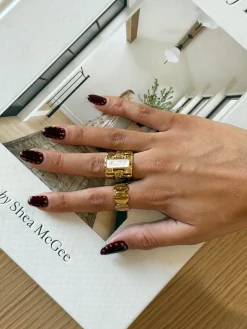 Sabrina ring