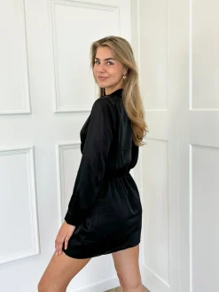 Satin dress Noa zwart