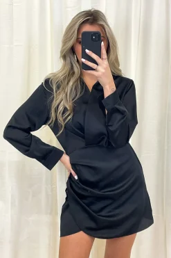 Satin dress Noa zwart