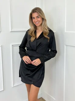 Satin dress Noa zwart