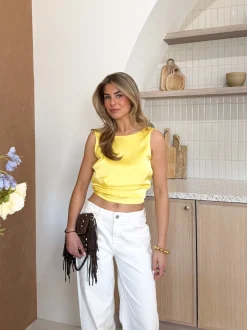 Satin top Jill butter yellow