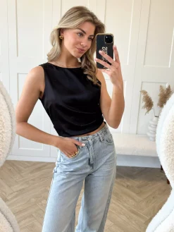 Satin top Jill zwart