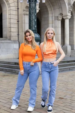 Satin wrap top Jill oranje