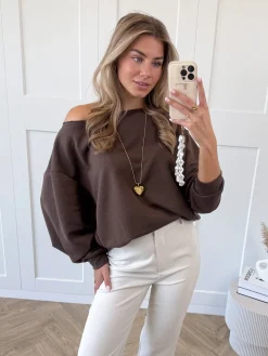 Sweater Aya Bruin