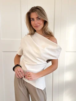 Top off shoulder Candice creme