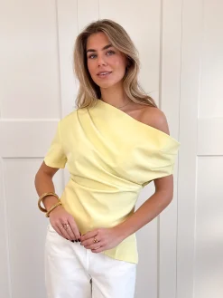 Top off shoulder Candice geel