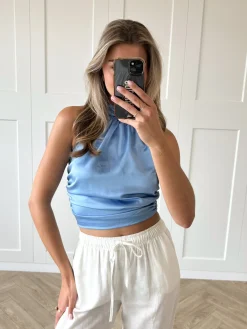 Top Scarlet Light blue