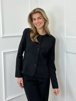 Top Valentina