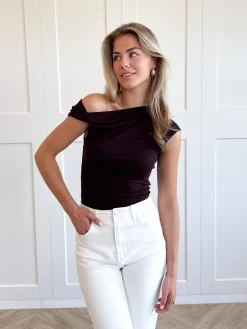 Top Yael bruin